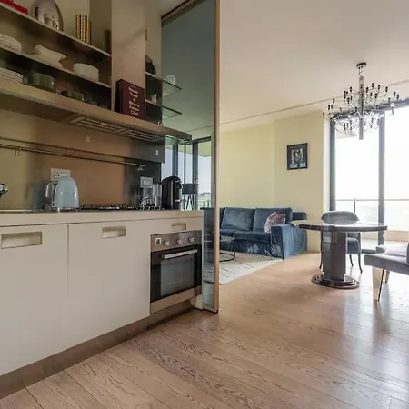 Apartment Sky High Dreams - Vista Duomo Milan
